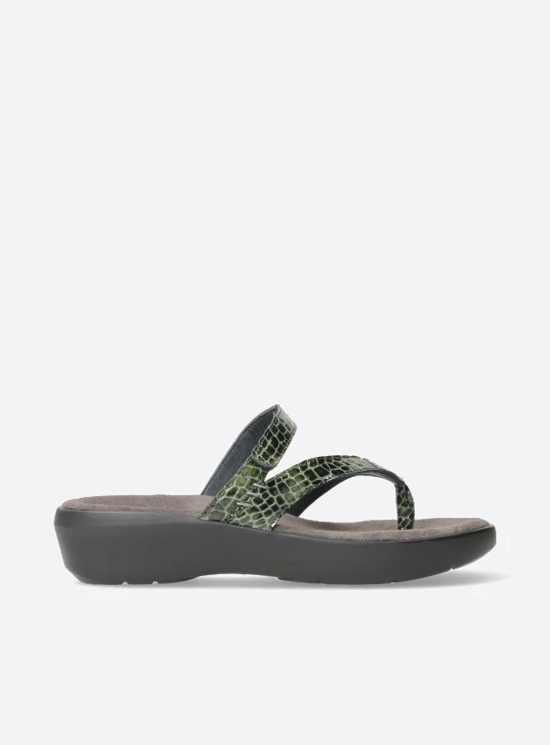 wolky sandals 00200 bassa 67700 green crocolook patent leather