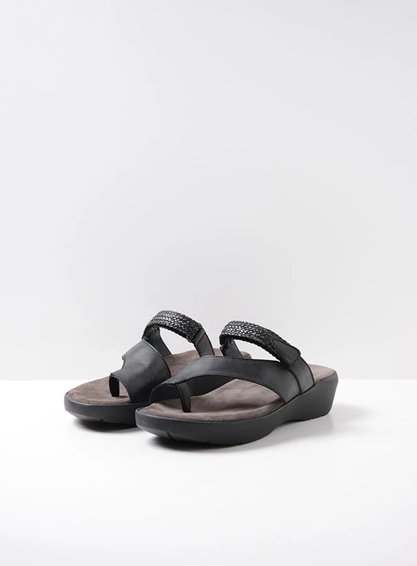 wolky sandals 00203 collins 30000 black leather front