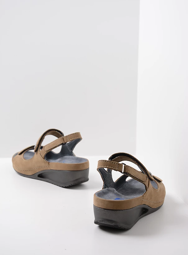 wolky sandals 00425 shallow 10390 beige nubuck back