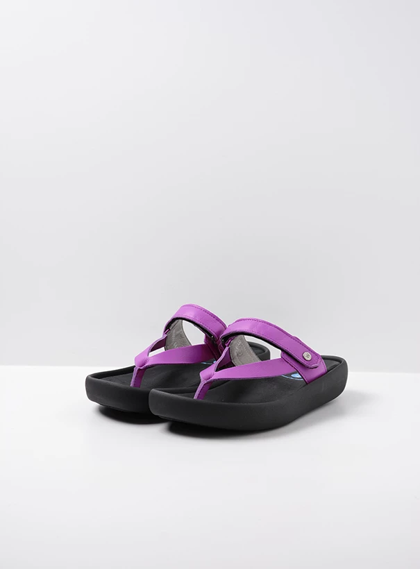 wolky sandals 00821 peace 31660 fuchsia leather front
