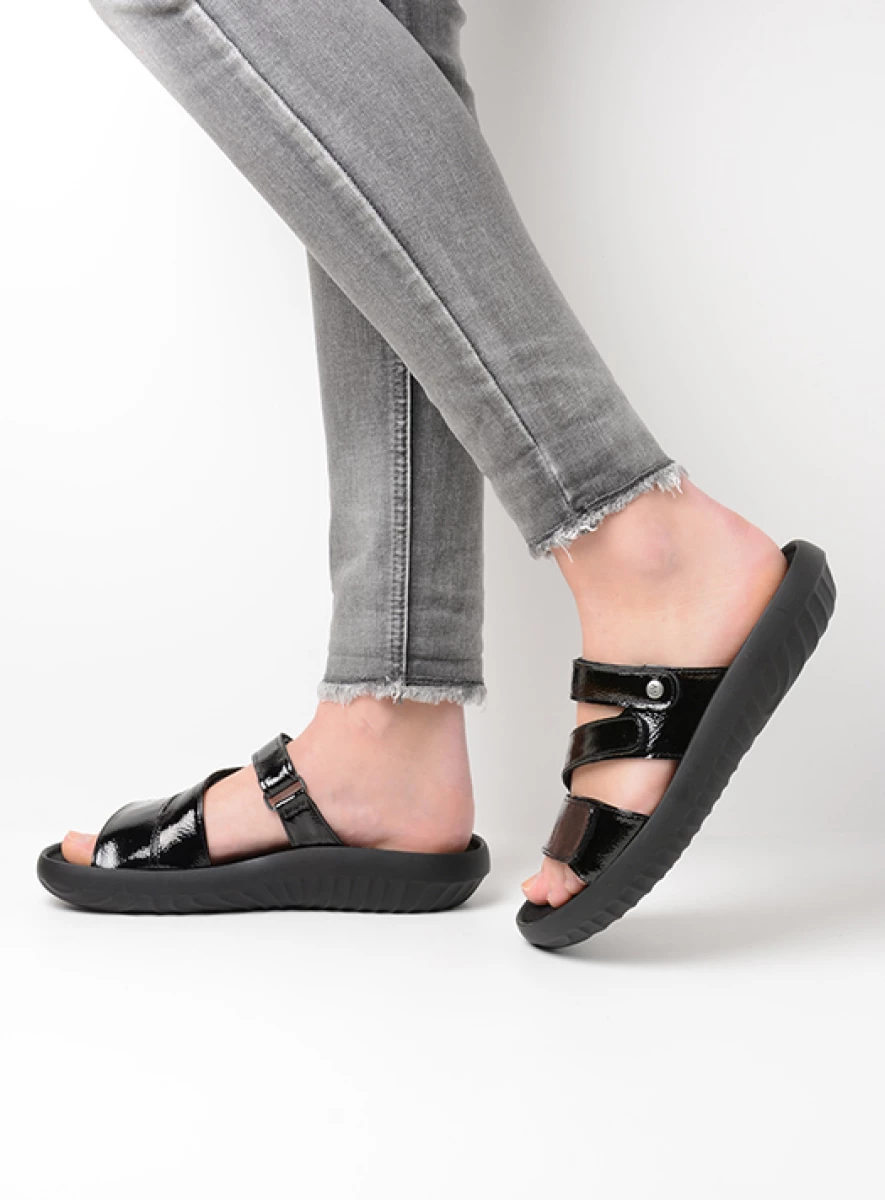 Sense Vegan black patent leather