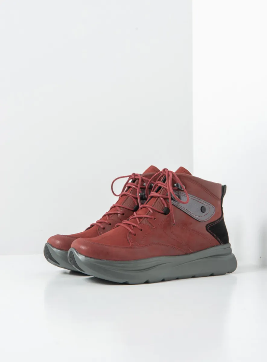 Wolky Apex - cherry red combi leather Lace up boots for women