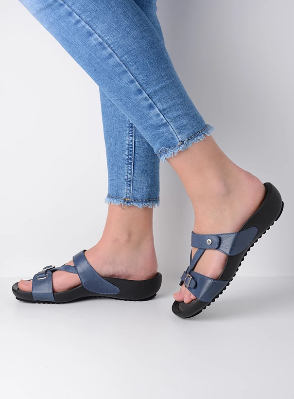 wolky sandals 01000 oconnor 31840 jeans leather detail