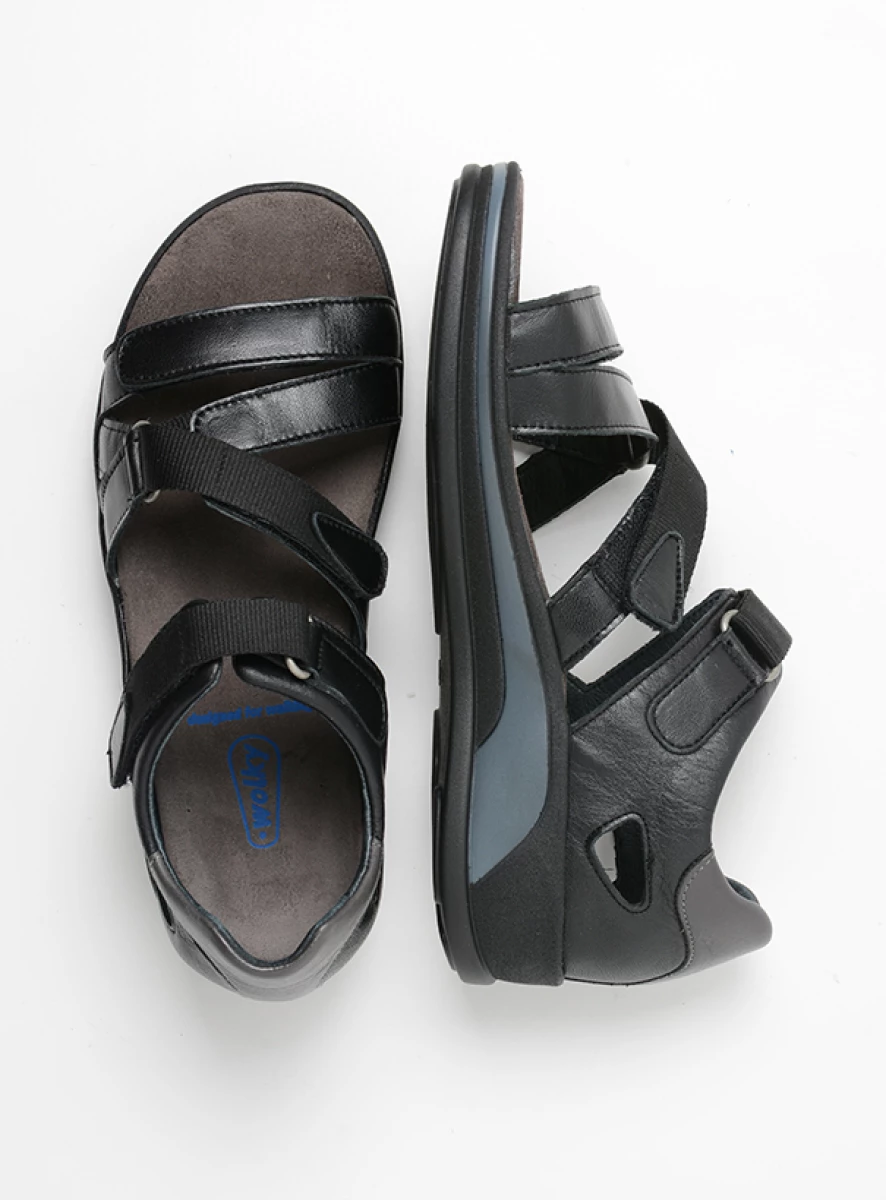Plain sales leather sandals