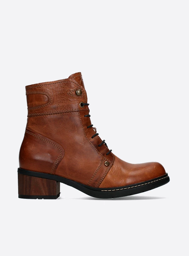 wolky biker boots 01263 red deer cw 30430 cognac leather