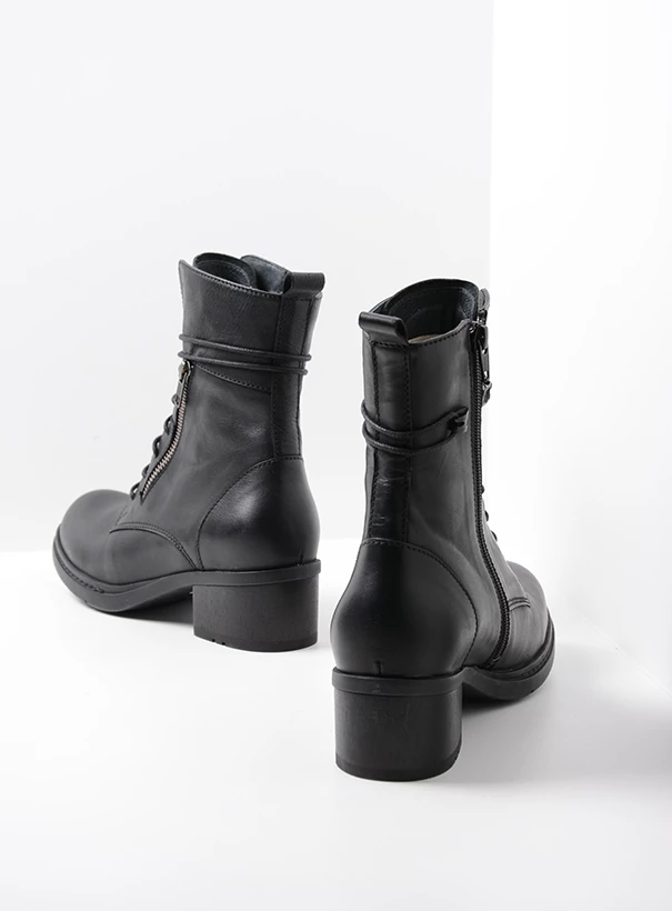 wolky biker boots 01273 rimbley 37000 black leather back