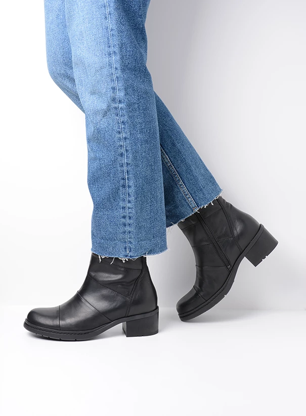 wolky mid calf boots 01274 hinton 37000 black leather detail