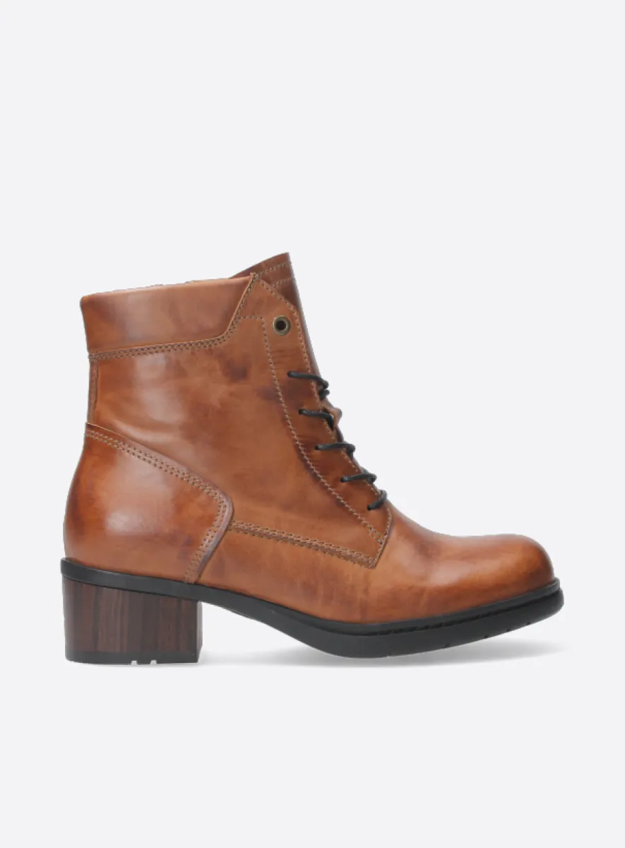 Wolky Edson XW - cognac leather Biker boots for women
