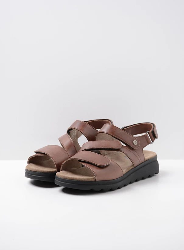 wolky sandals 01526 yard 50430 cognac leather front