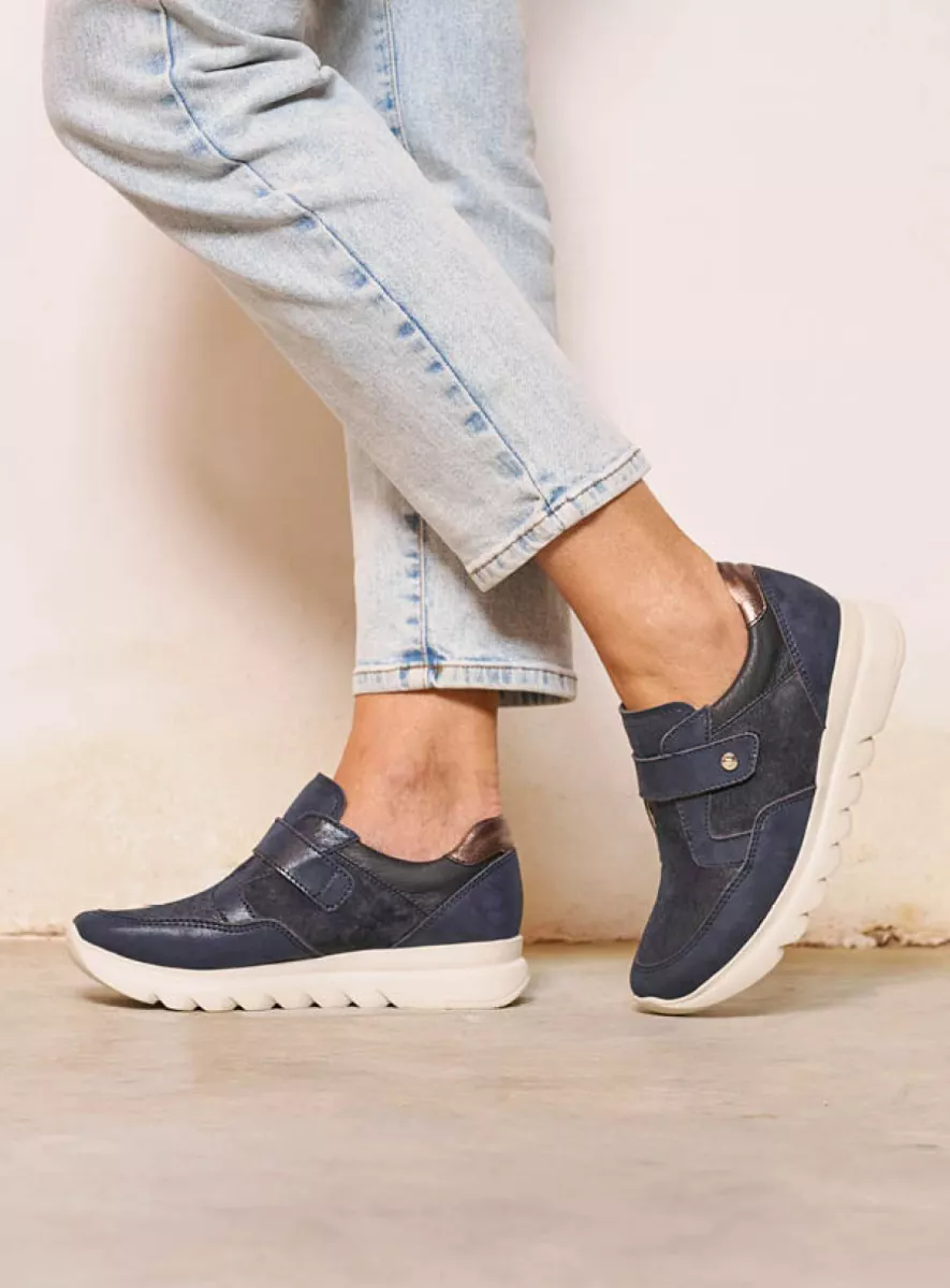 Wolky Mary Janes 02133 Snappy S2F 90800 blue combi stretch leather