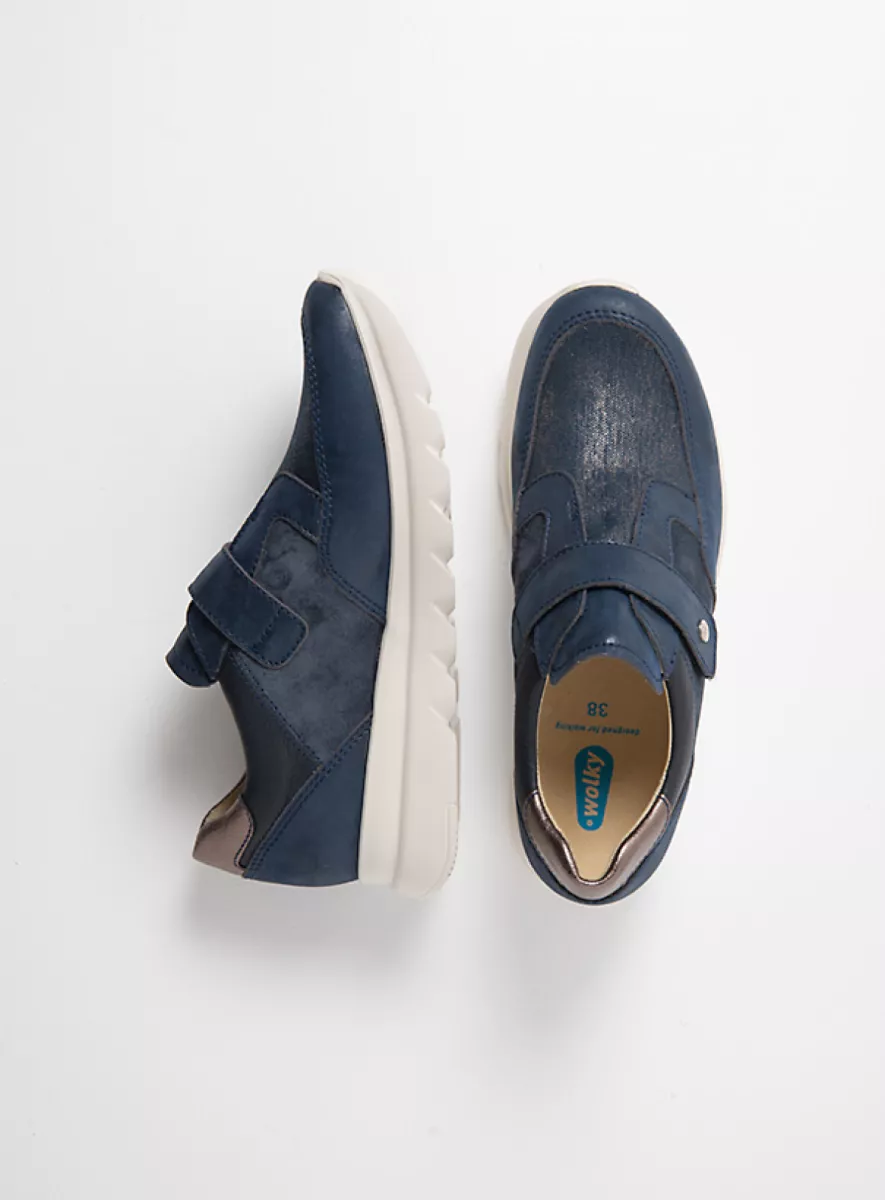 Wolky Mary Janes 02133 Snappy S2F 90800 blue combi stretch leather