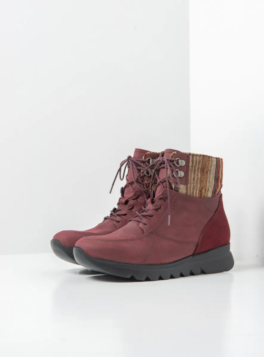 Wolky Grenada HV - burgundy nubuck Arch support shoes for women