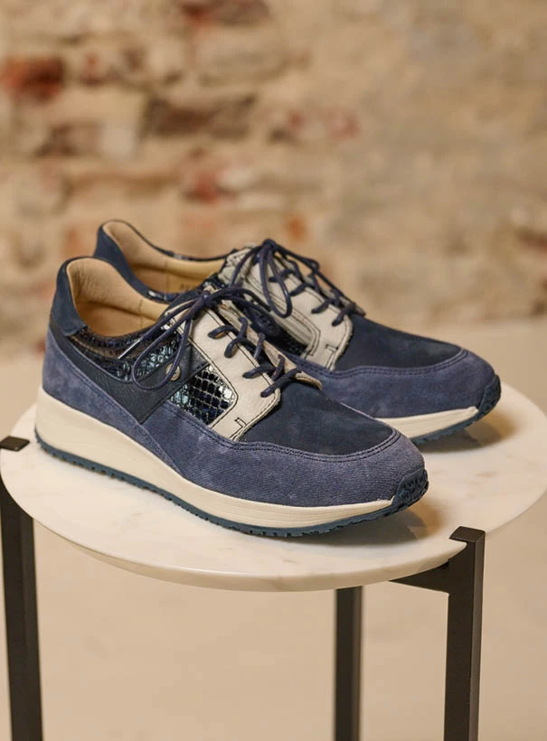 wolky low lace up shoes 02279 hammer 91820 denim combi leather sfeer
