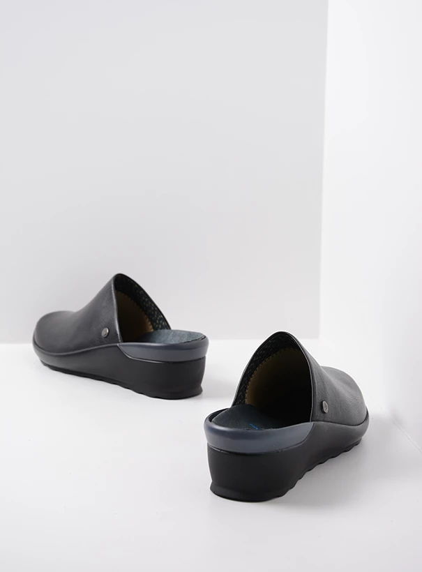 wolky clogs 02575 go 31000 black leather back