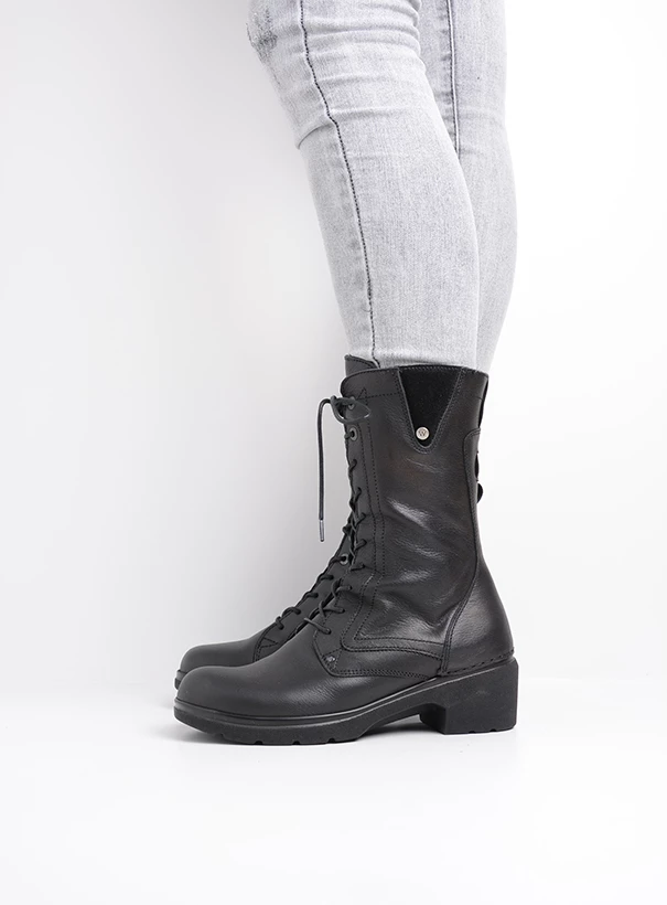 wolky biker boots 02781 shan 24000 black leather sfeer