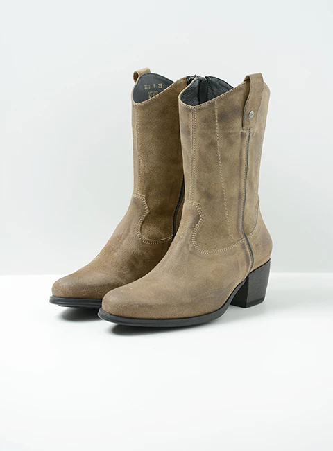 wolky mid calf boots 02876 caprock 45150 taupe suede front