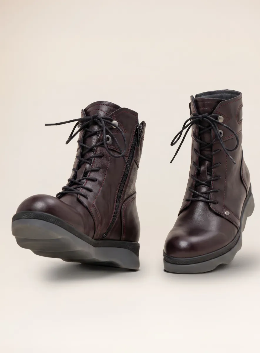Wolky Destiny HV - burgundy leather Biker boots for women