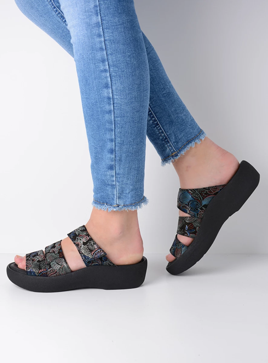 wolky sandals 03207 aporia 68080 black blue suede detail