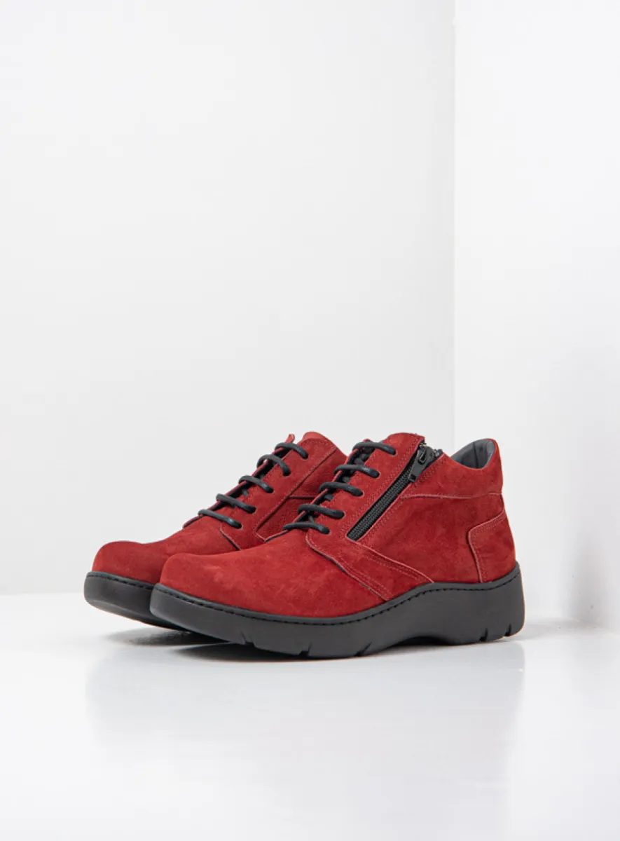 Wolky Annemarie - cherry red nubuck Lace up shoes for women