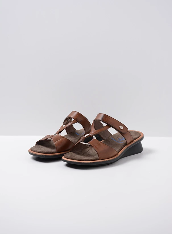 wolky sandals 03307 isa 21430 cognac leather front