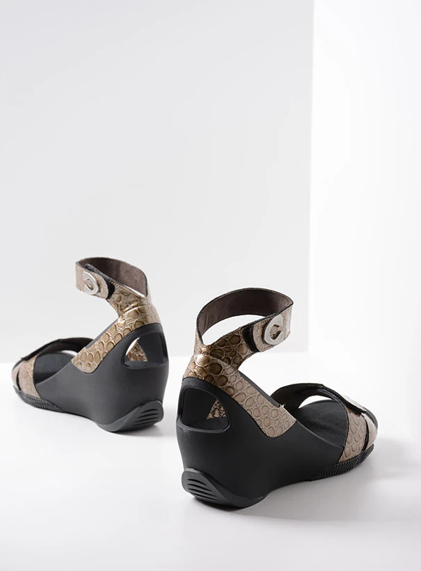 wolky sandals 03776 era 61150 taupe leather back