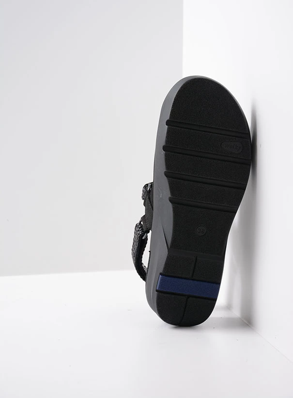wolky sandals 03925 lisse 11001 black nubuck sole