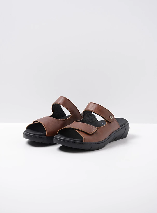 wolky sandals 04102 cyprus 22430 cognac leather front