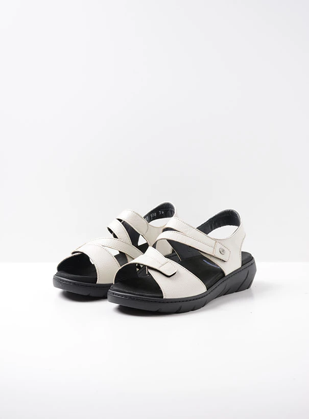 wolky sandals 04106 ikaria 32120 offwhite leather front