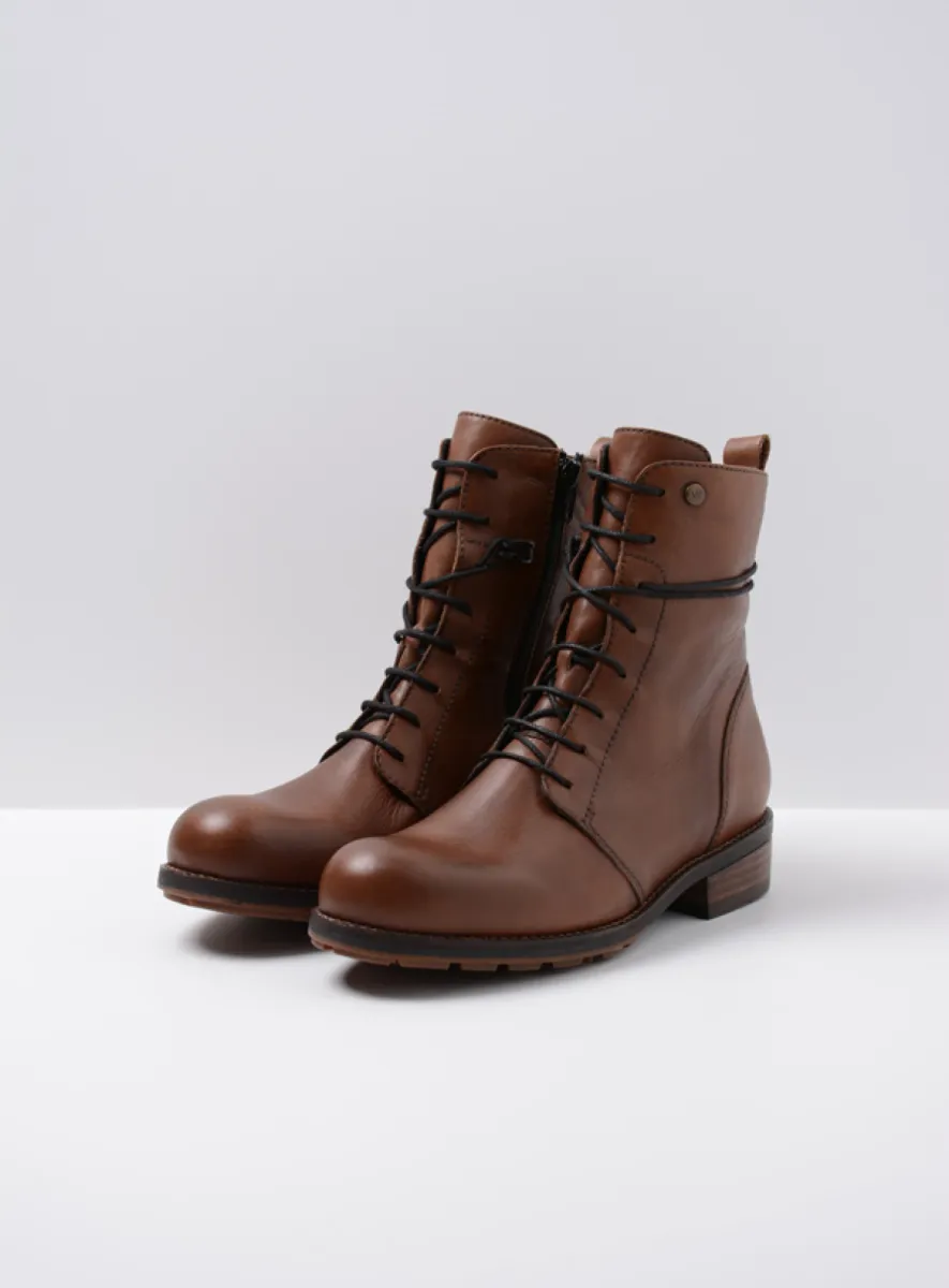 Wolky Murray+ - cognac leather Biker boots for women
