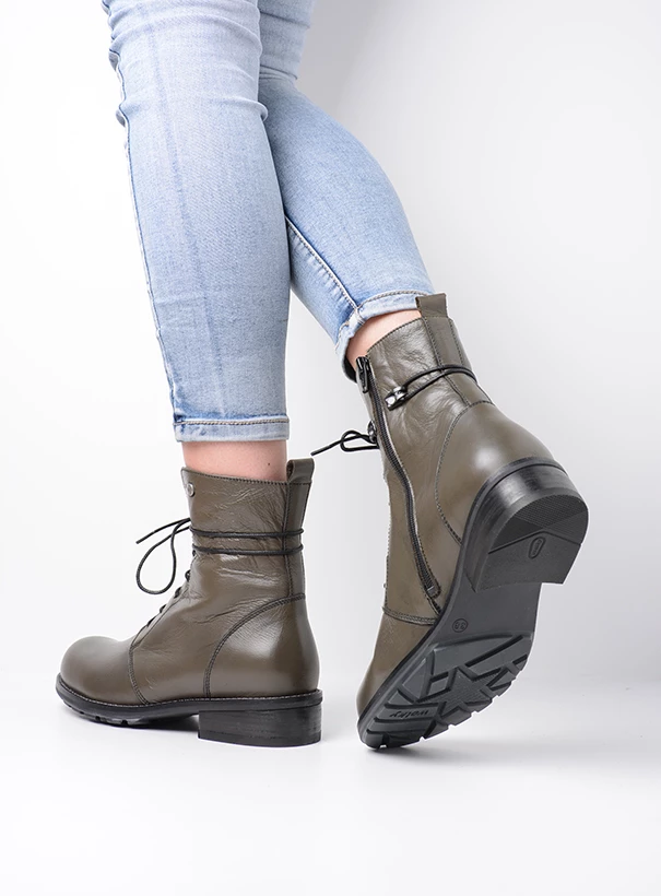 wolky biker boots 04444 murray xw 20770 cactus leather detail