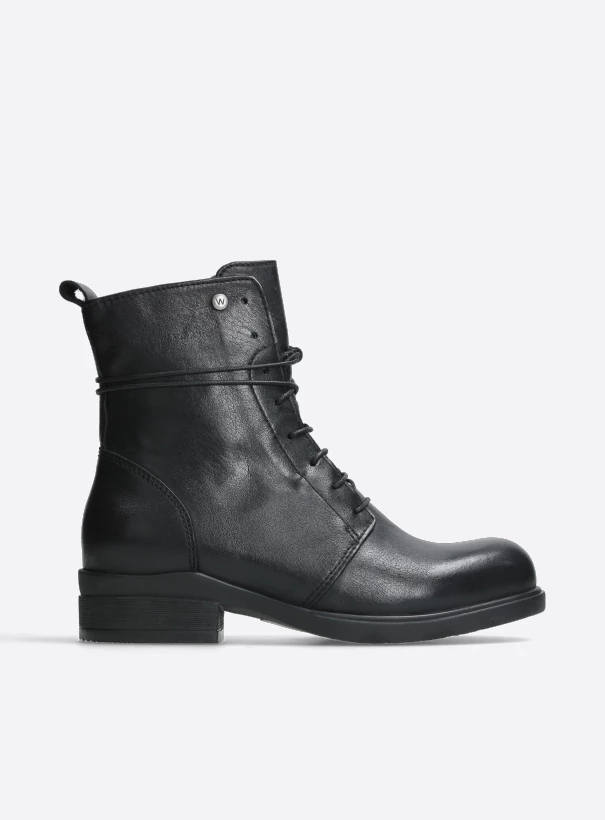 Buy your Wolky Murray HV - black leather shoes online - Wolky