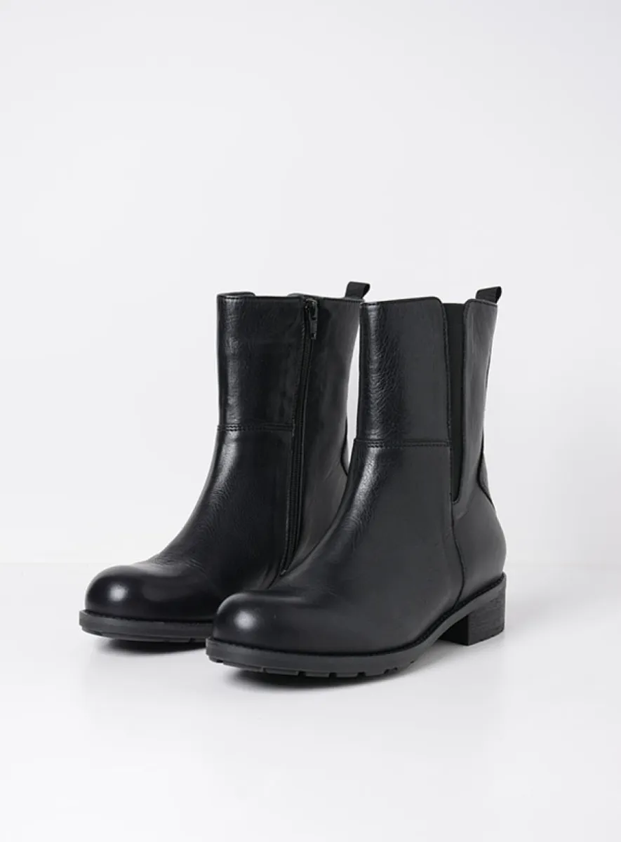 Wolky Neola - black leather Boots for women