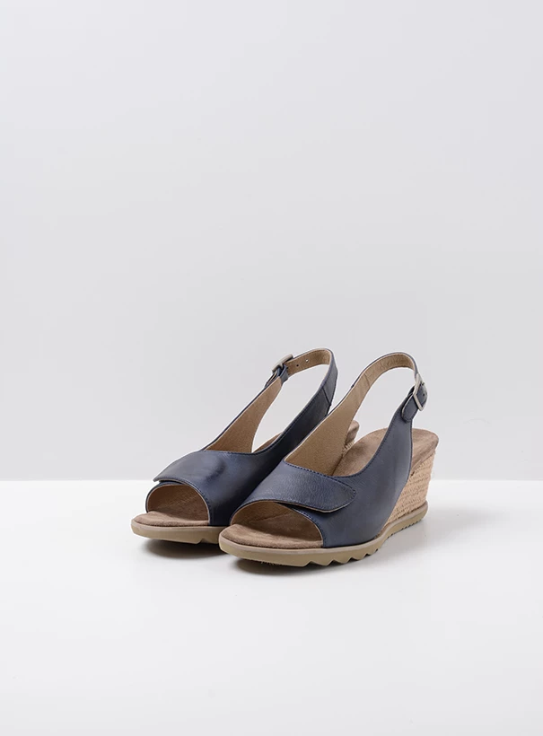 wolky sandals 04680 murcia 20800 blue leather front