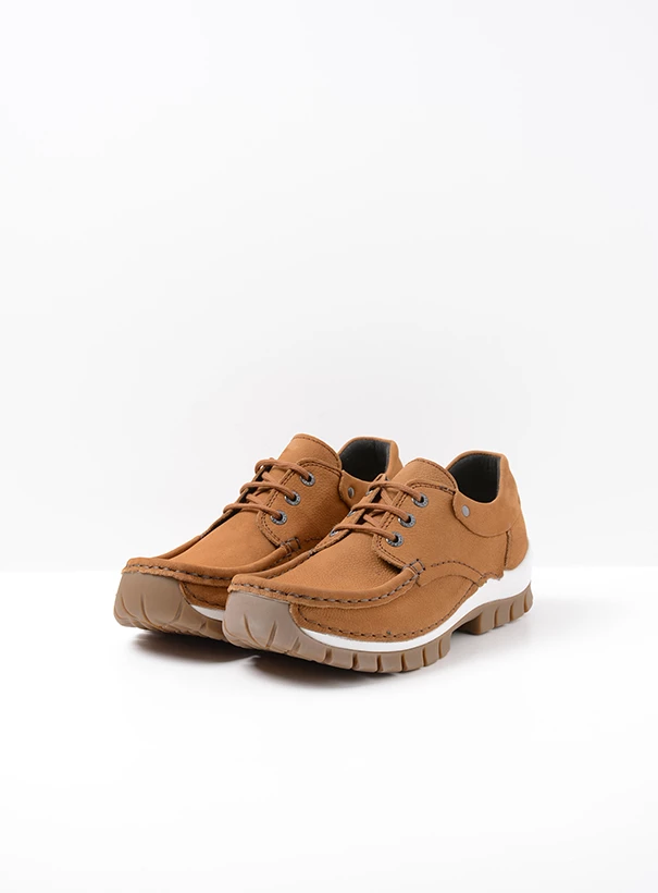 wolky low lace up shoes 04726 fly 11430 cognac nubuck front