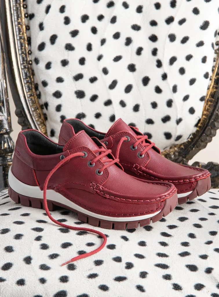wolky low lace up shoes 04726 fly 24505 dark red leather sfeer