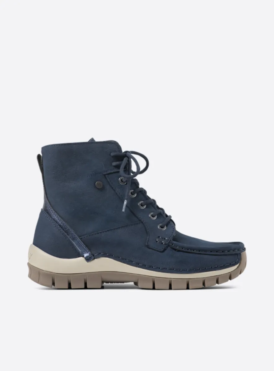 Wolky Vibe - blue nubuck Lace up boots for women