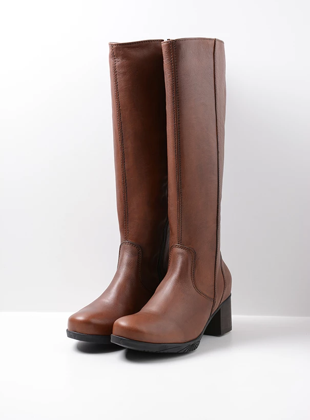 wolky long boots 05052 sharon 20430 cognac leather front