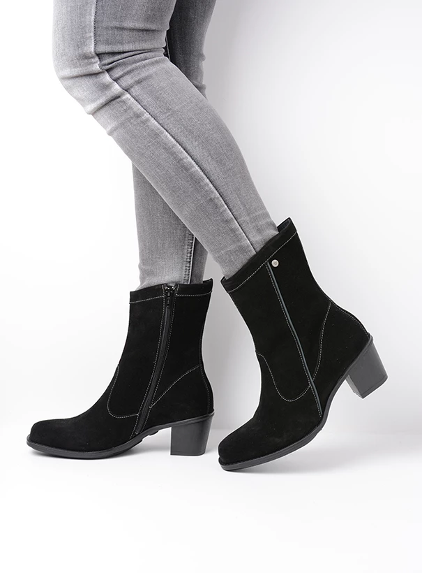 wolky mid calf boots 05056 mallow 40000 black suede detail