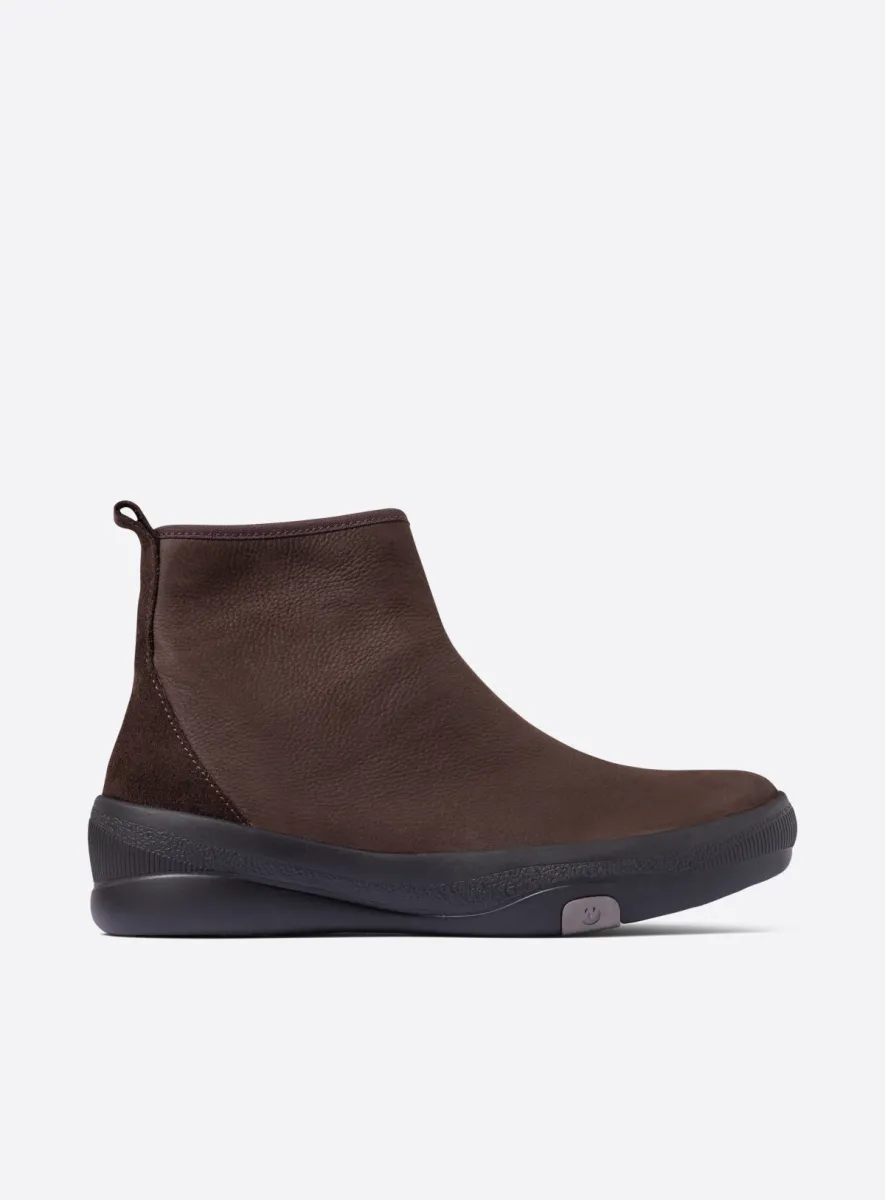 Wolky Pulse - brown nubuck Ankle boots for women