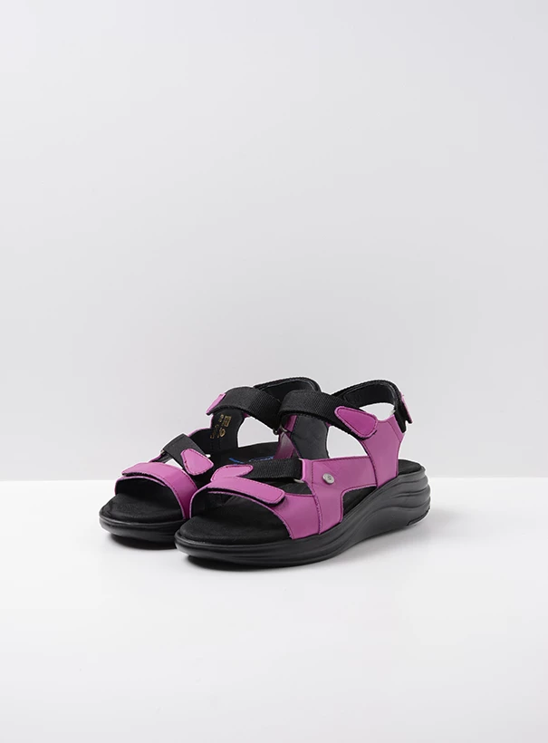 wolky sandals 05650 cirro 30660 fuchsia leather front