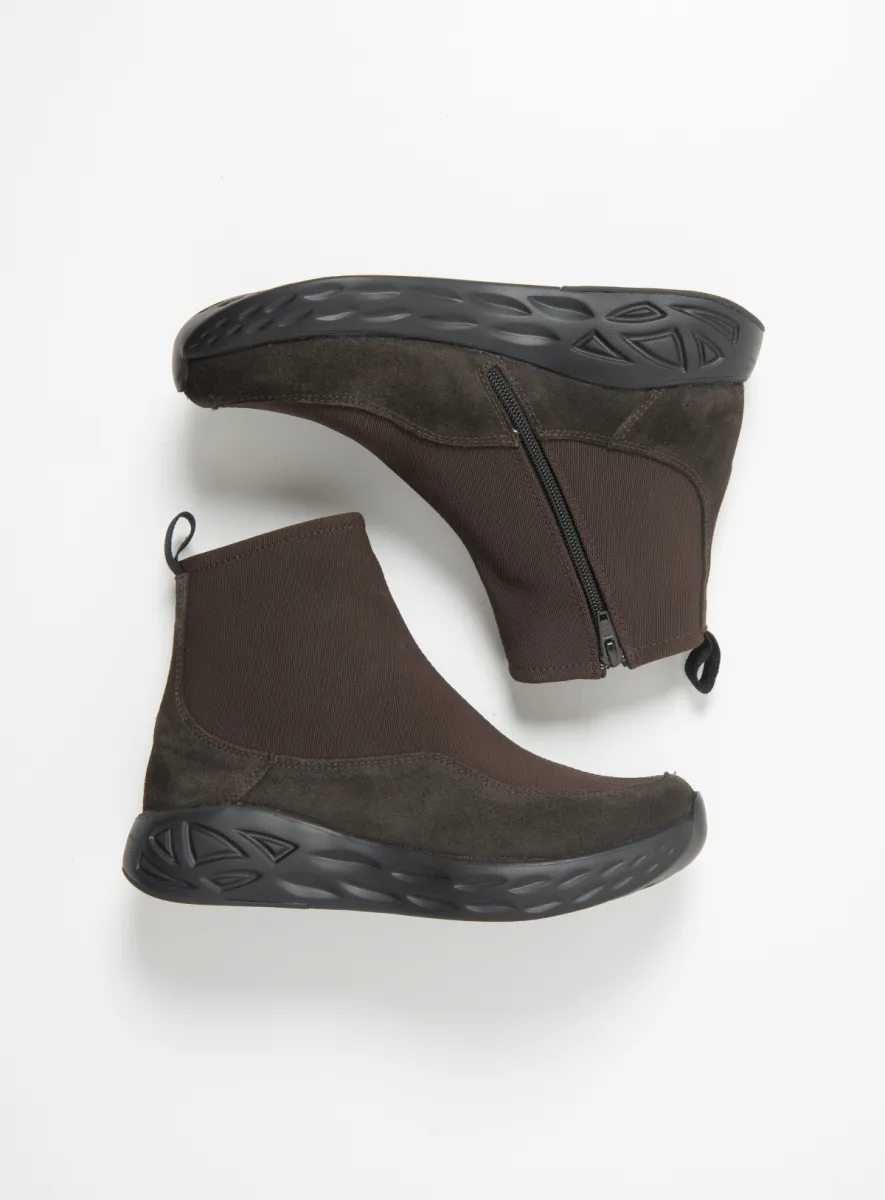 Wolky Rebound S2F - brown stretch suede Ankle boots for women