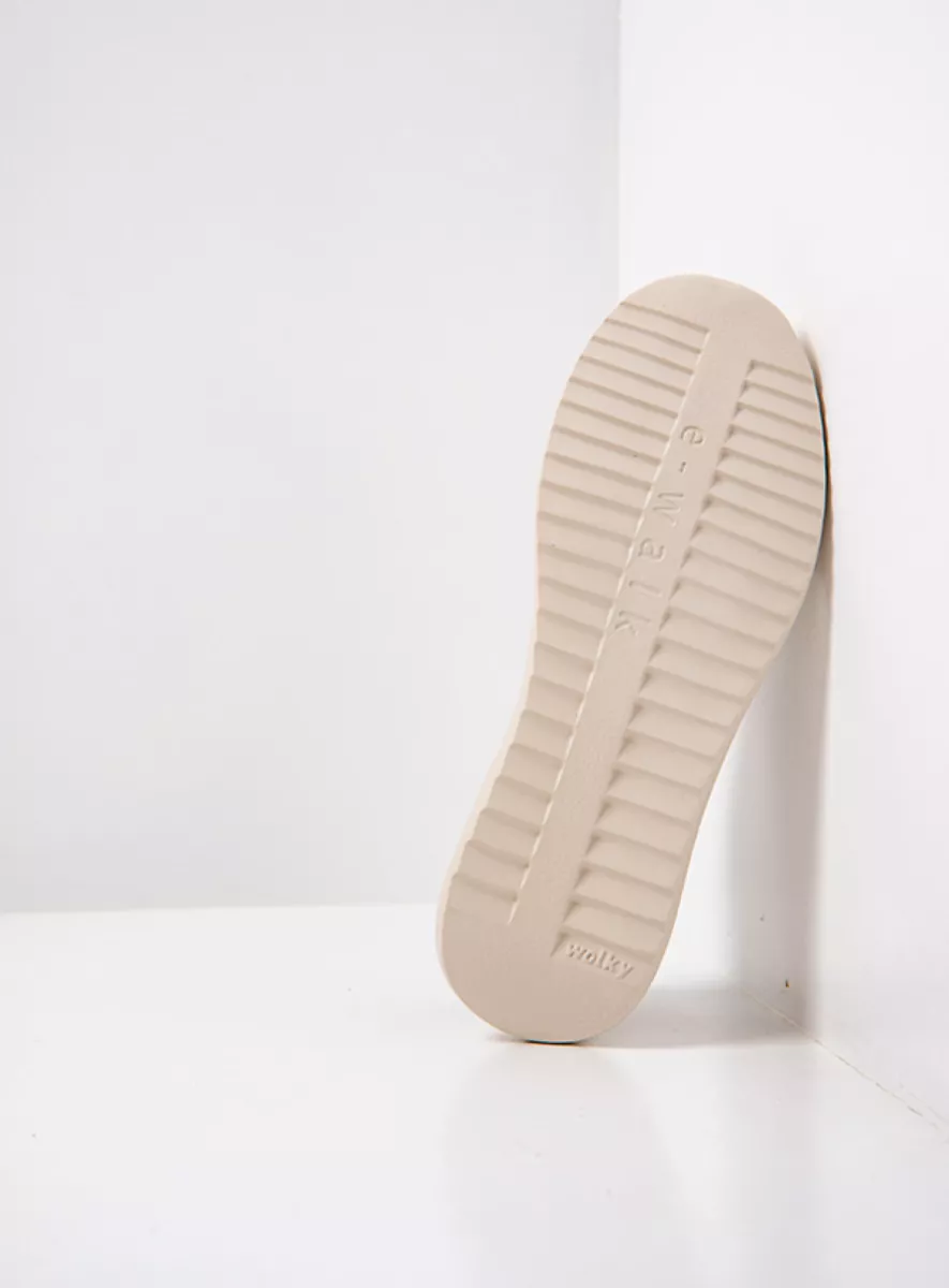 Wolky Trainers 05825 e-Way S2F 90125 safari combi stretch leather