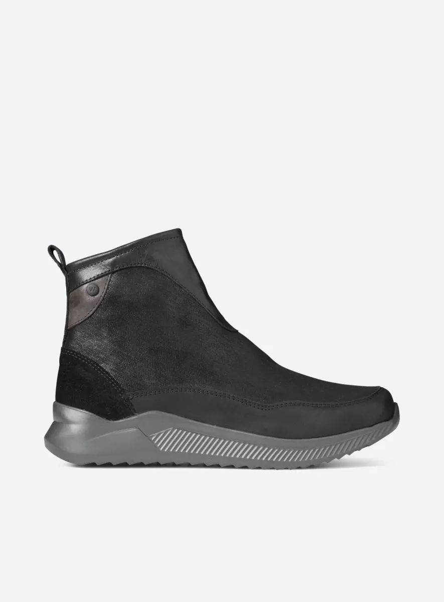 Wolky e-Stride S2F - black effect leather Ankle boots for women