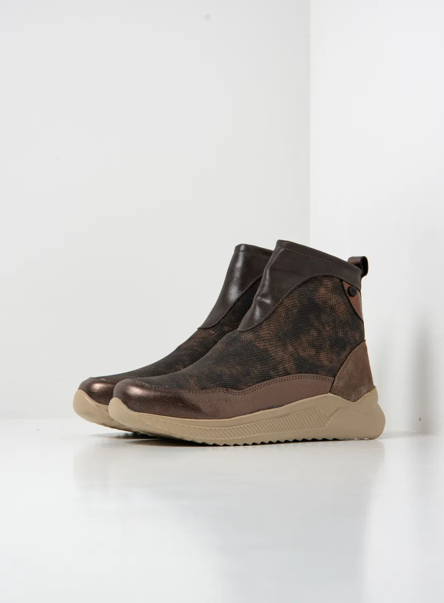 Wolky Trainers 05828 e-Stride S2F 36203 lead effect leather