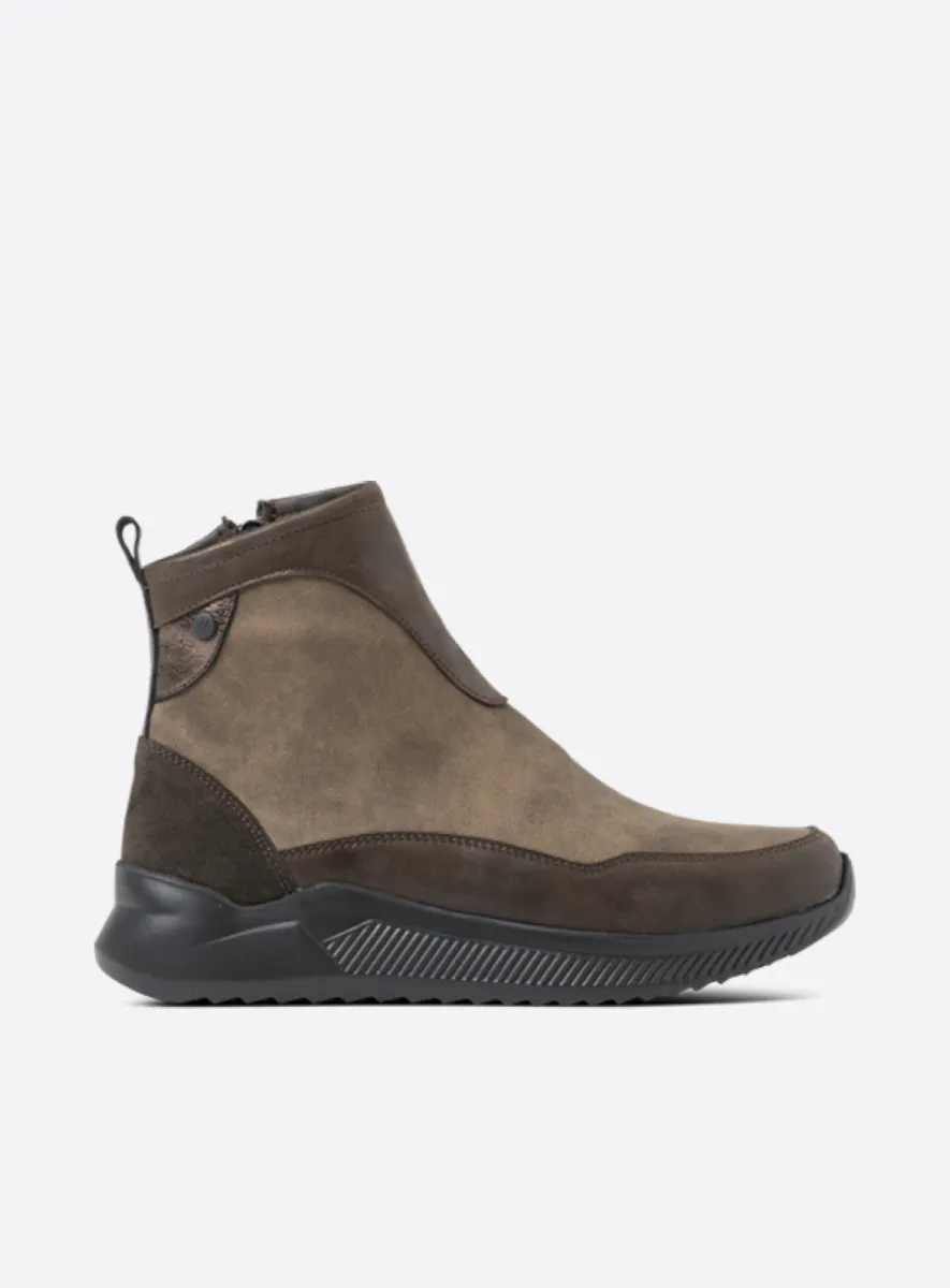 Wolky e-Stride S2F - brown effect leather Ankle boots for women