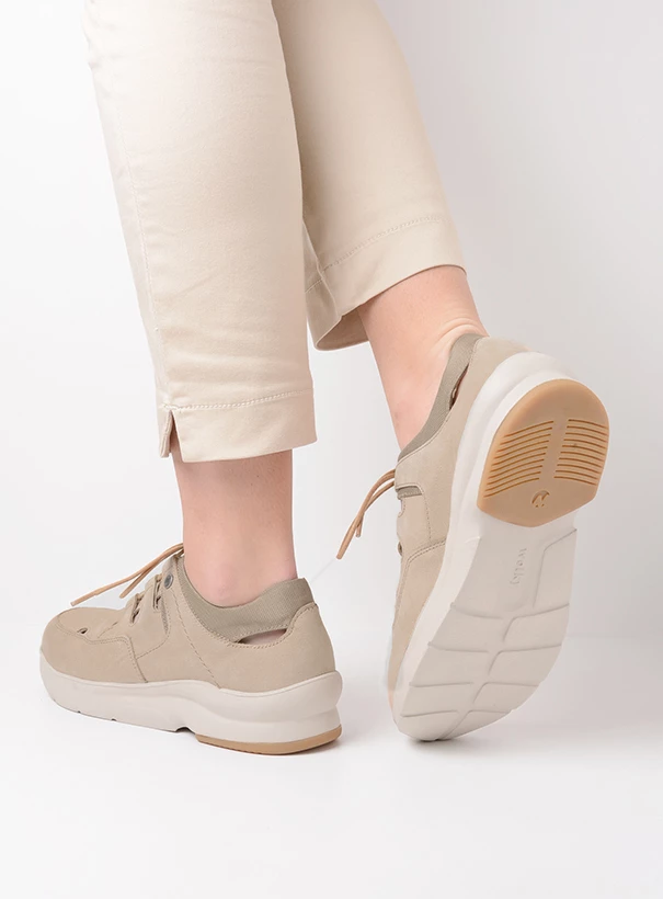 wolky low lace up shoes 05894 galena 11390 beige nubuck sfeer