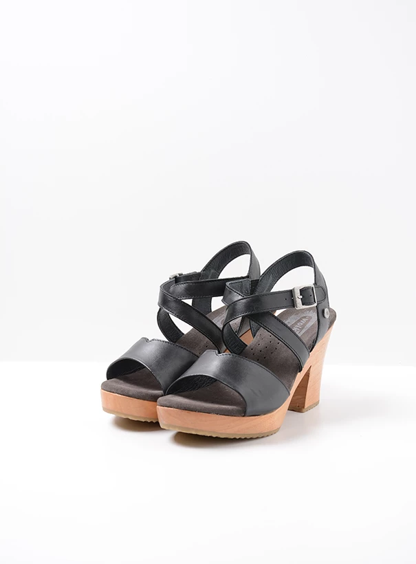 wolky sandals 06050 cloudy 20000 black leather front