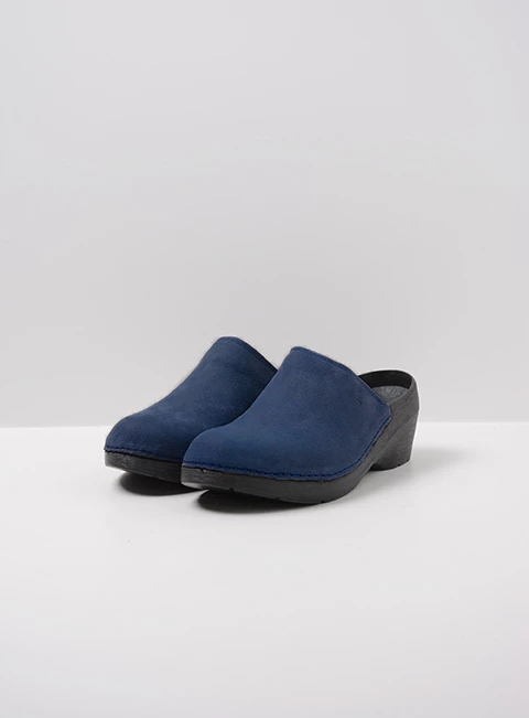wolky clogs 06075 pro clog 11800 blue nubuck front