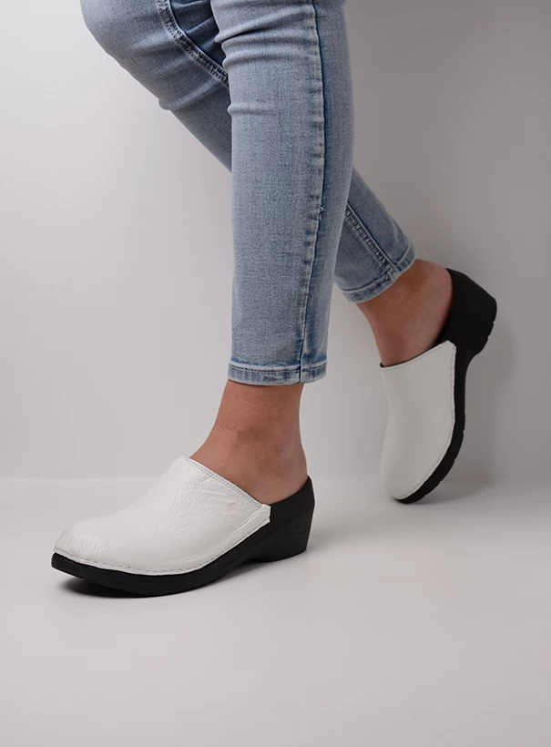 wolky clogs 06075 pro clog 70100 white leather detail