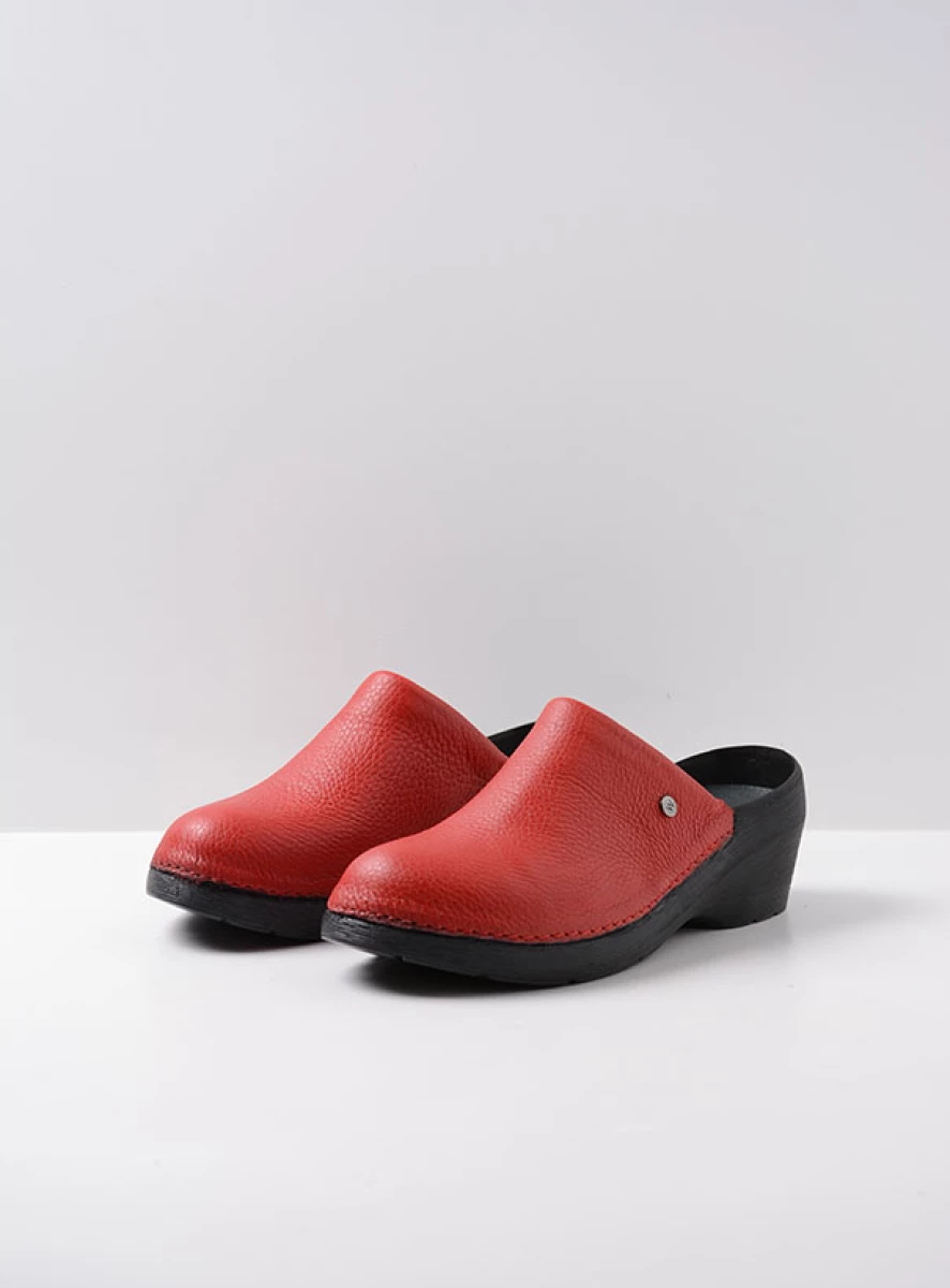 wolky clogs 06080 multi clog 71500 red leather front